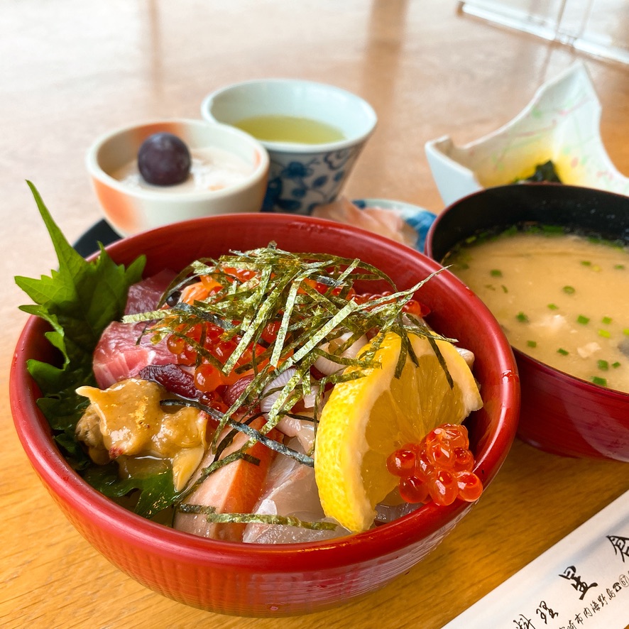 内海の絶品海鮮丼磯料理星倉 宮崎市内海 ランチにおすすめ 宮崎グルメ観光情報サイト Miyazaki One