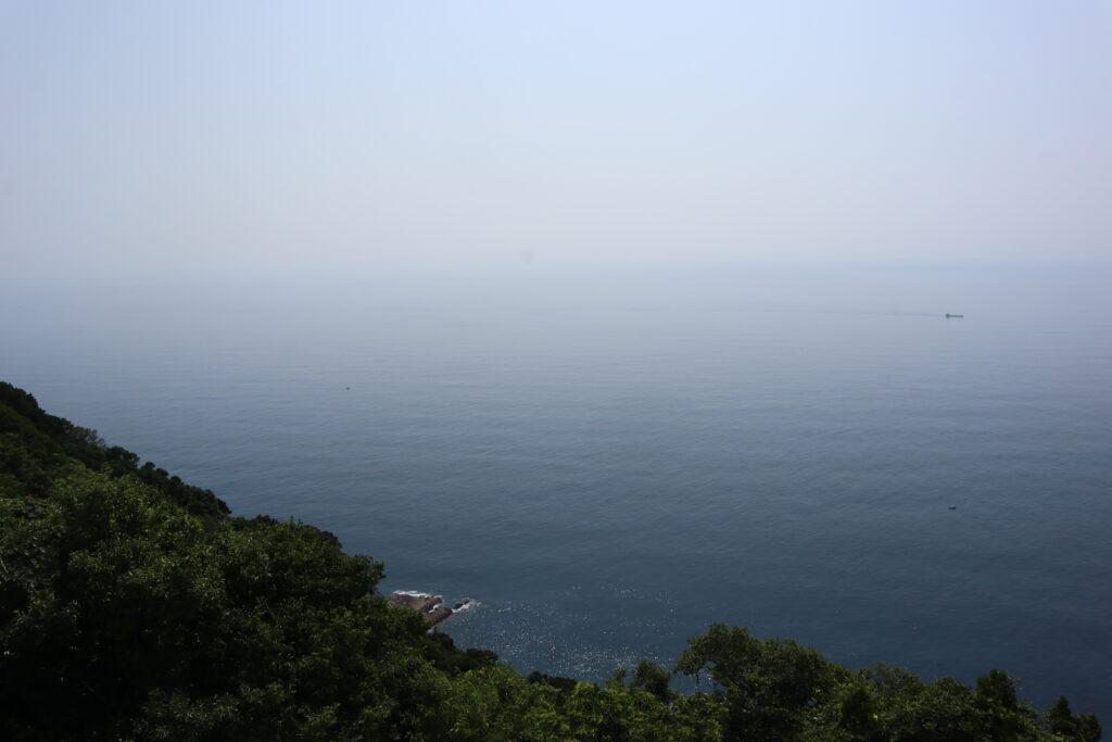 宮崎県最南端の都井岬灯台からみた海
